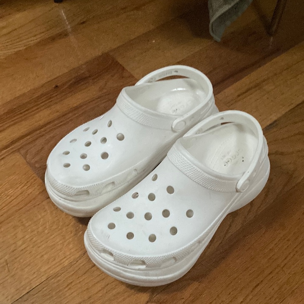 White platform bar crocs